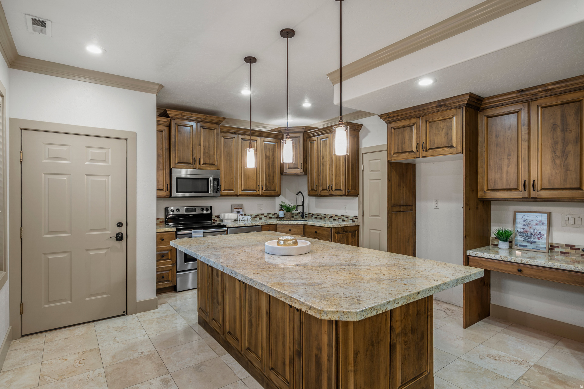 PROSPECTOR PLACE - Residential