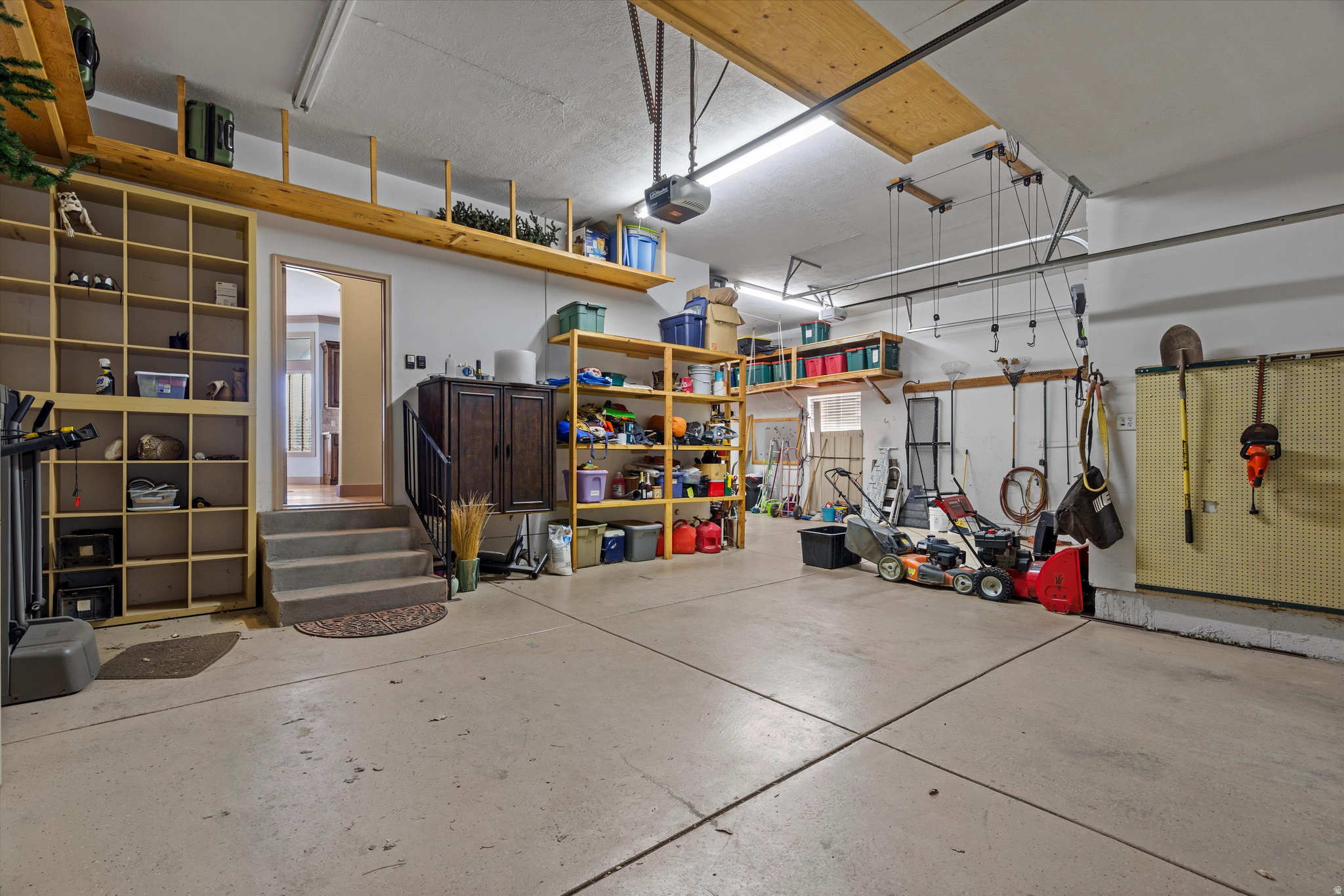 PROSPECTOR PLACE - Residential