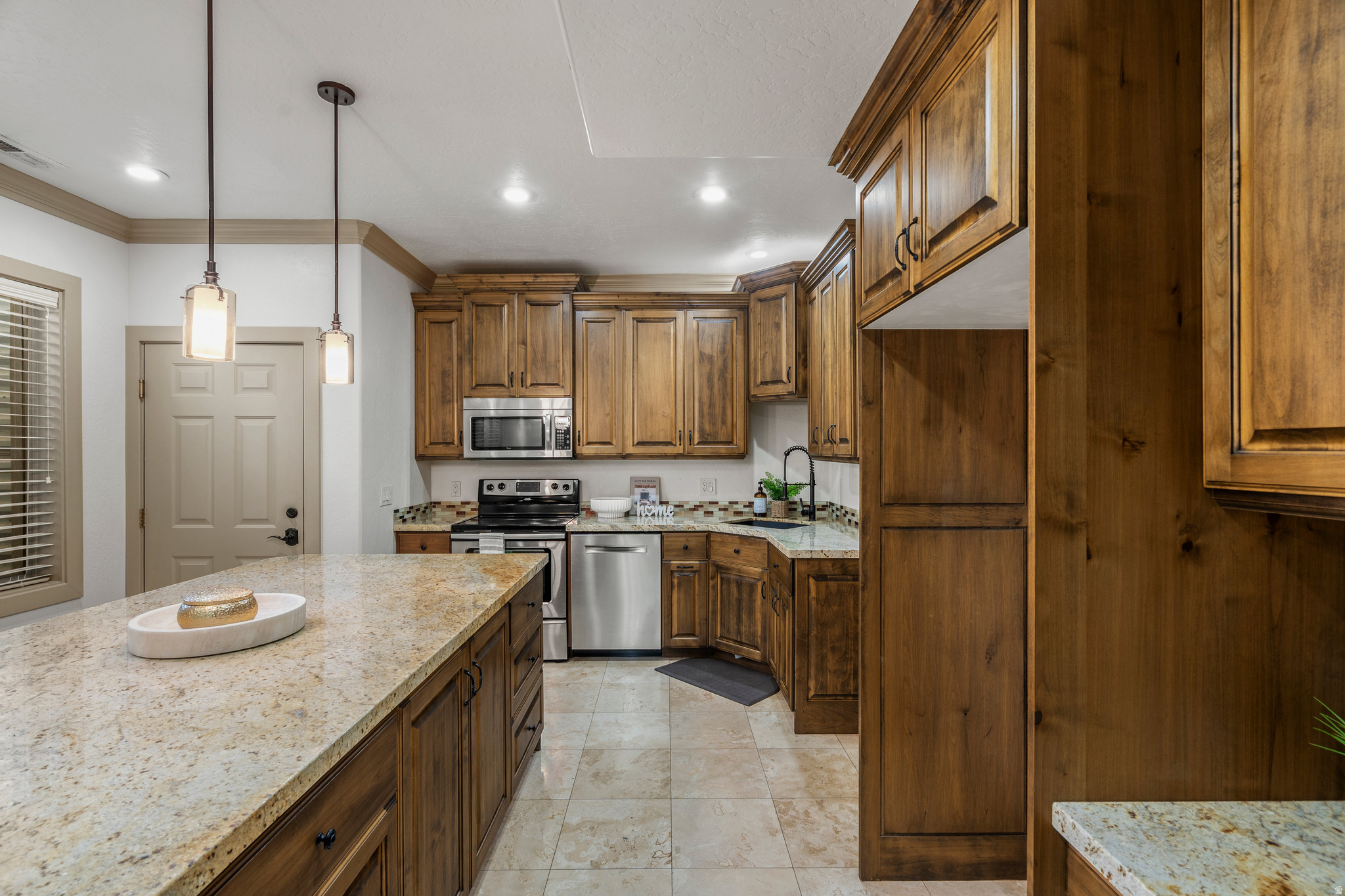 PROSPECTOR PLACE - Residential