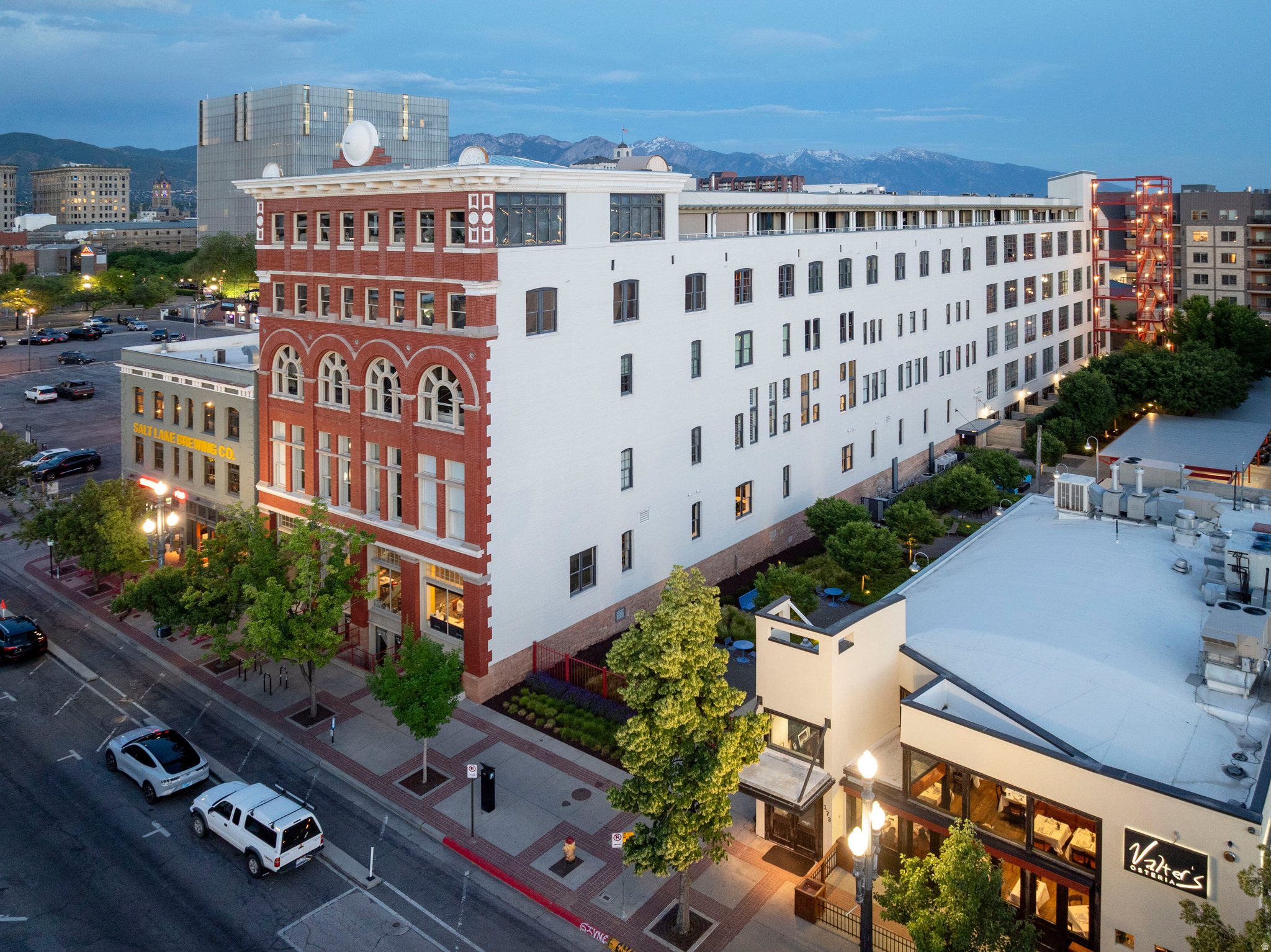 BROADWAY LOFTS CONDO - Residential