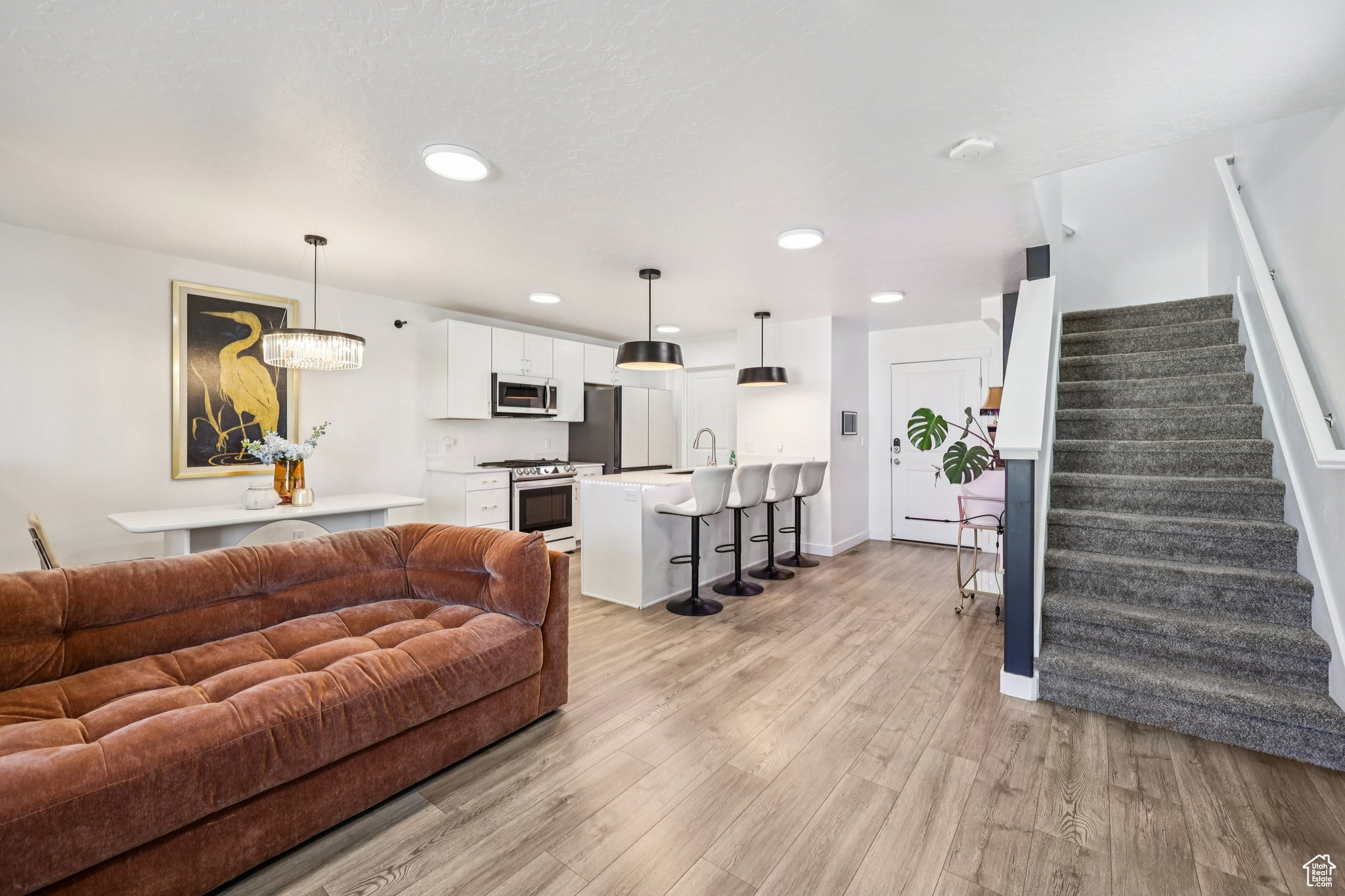 GATEWAY TO LITTLE VALLEY - Residential