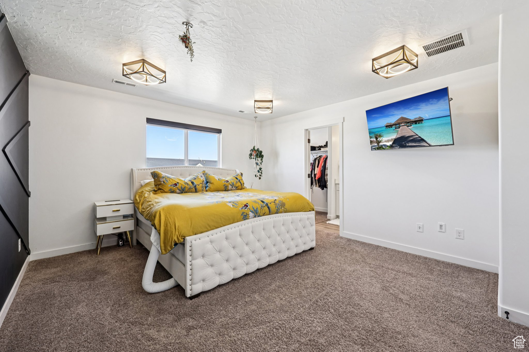 GATEWAY TO LITTLE VALLEY - Residential