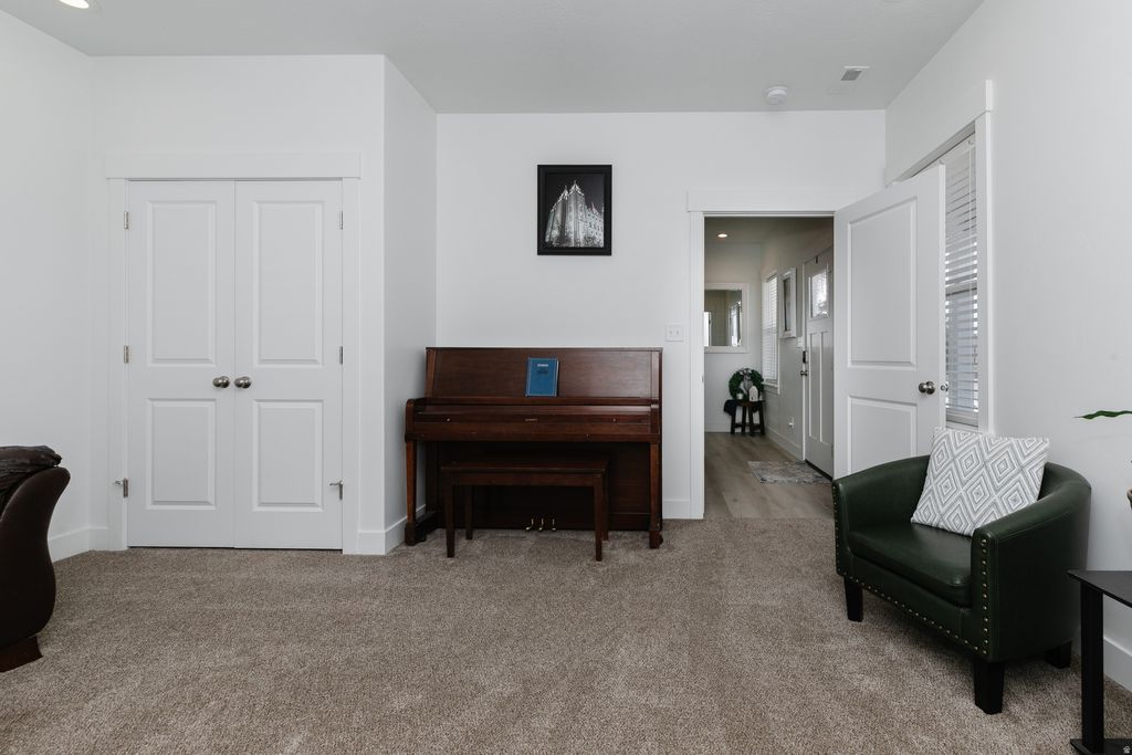 Photo of 637 S 400 W, Preston, ID 83263 (MLS # 2141849)