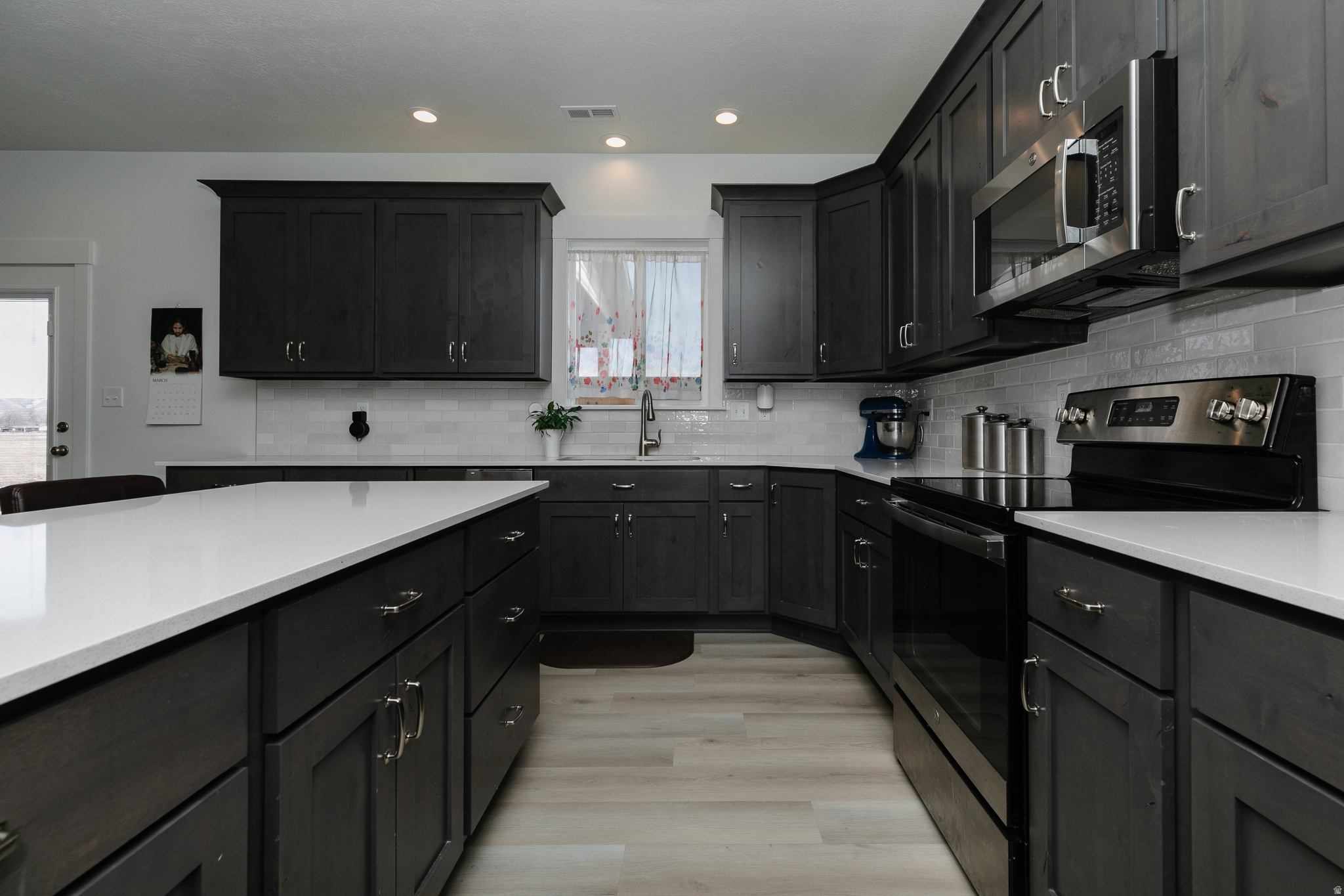 AMR5 MINOR SUBDIVISION - Residential