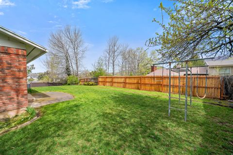 Tiny photo for 1626 HEATHER DR, Layton, UT 84040 (MLS # 2147150)
