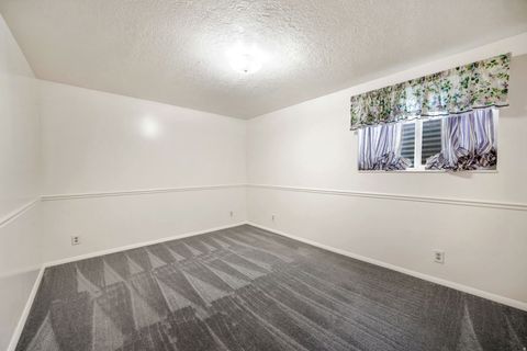 Tiny photo for 1626 HEATHER DR, Layton, UT 84040 (MLS # 2147150)