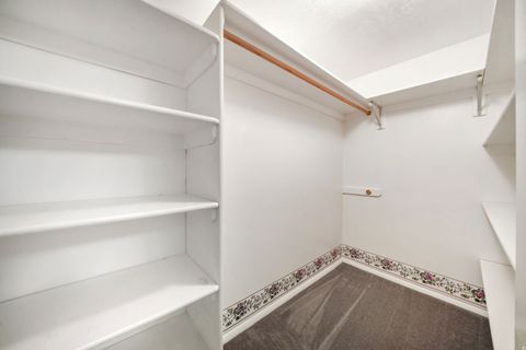 Tiny photo for 1626 HEATHER DR, Layton, UT 84040 (MLS # 2147150)