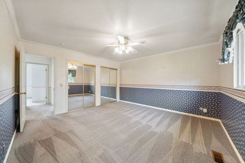 Tiny photo for 1626 HEATHER DR, Layton, UT 84040 (MLS # 2147150)