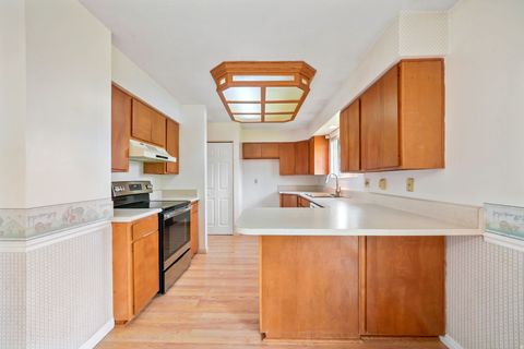 Tiny photo for 1626 HEATHER DR, Layton, UT 84040 (MLS # 2147150)