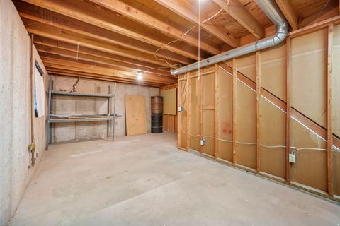 Tiny photo for 1626 HEATHER DR, Layton, UT 84040 (MLS # 2147150)