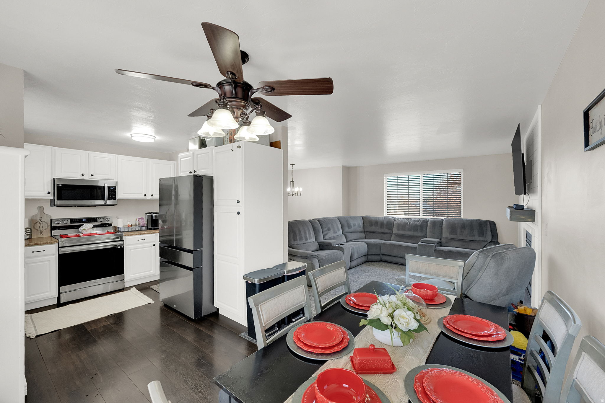 WALNUT HILLS - Residential