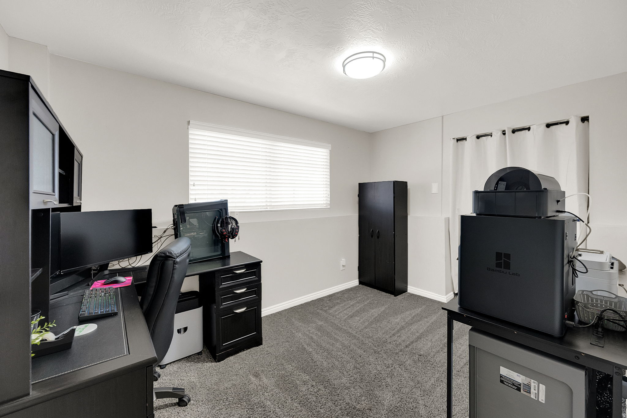 WALNUT HILLS - Residential