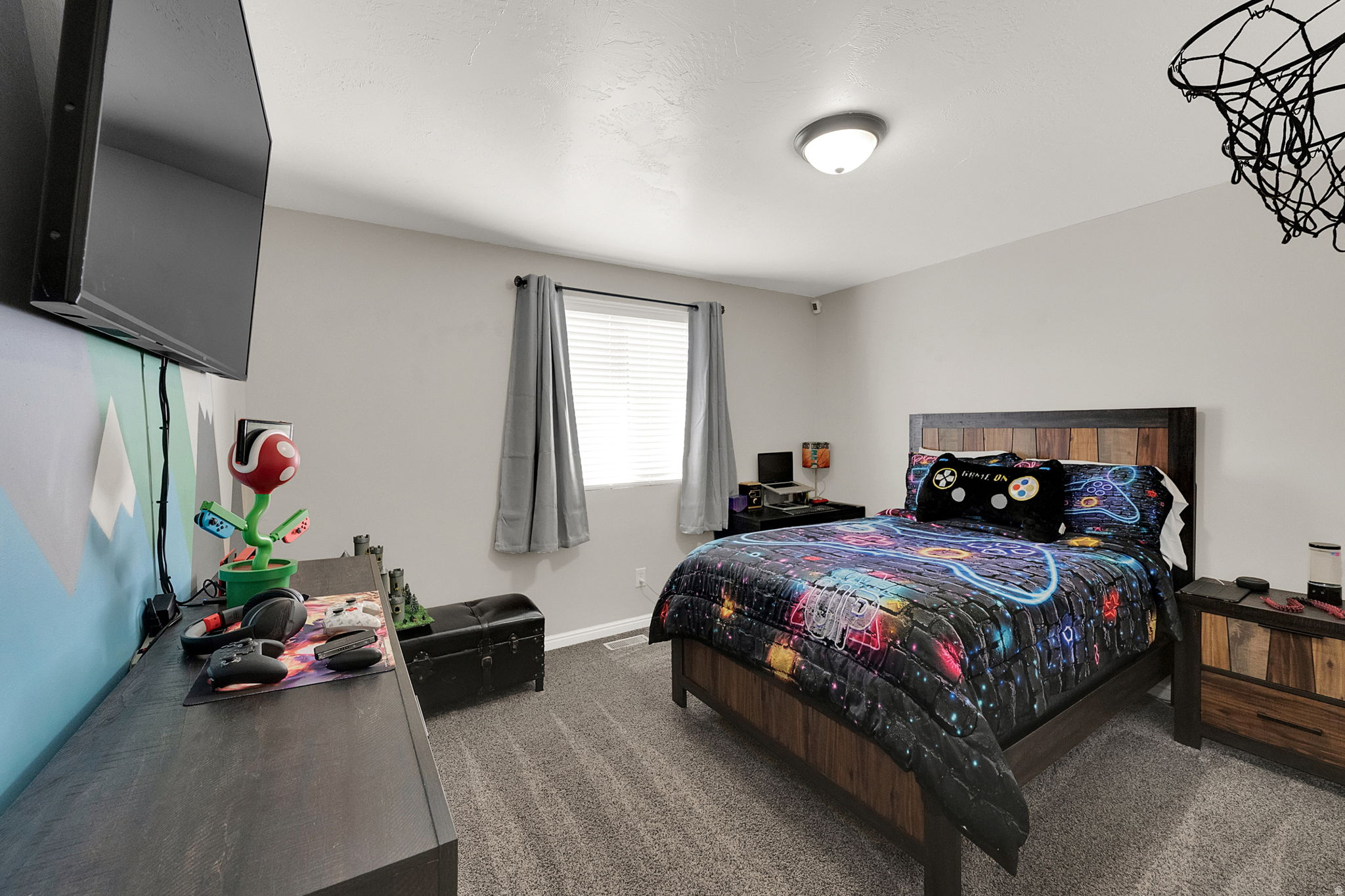 WALNUT HILLS - Residential