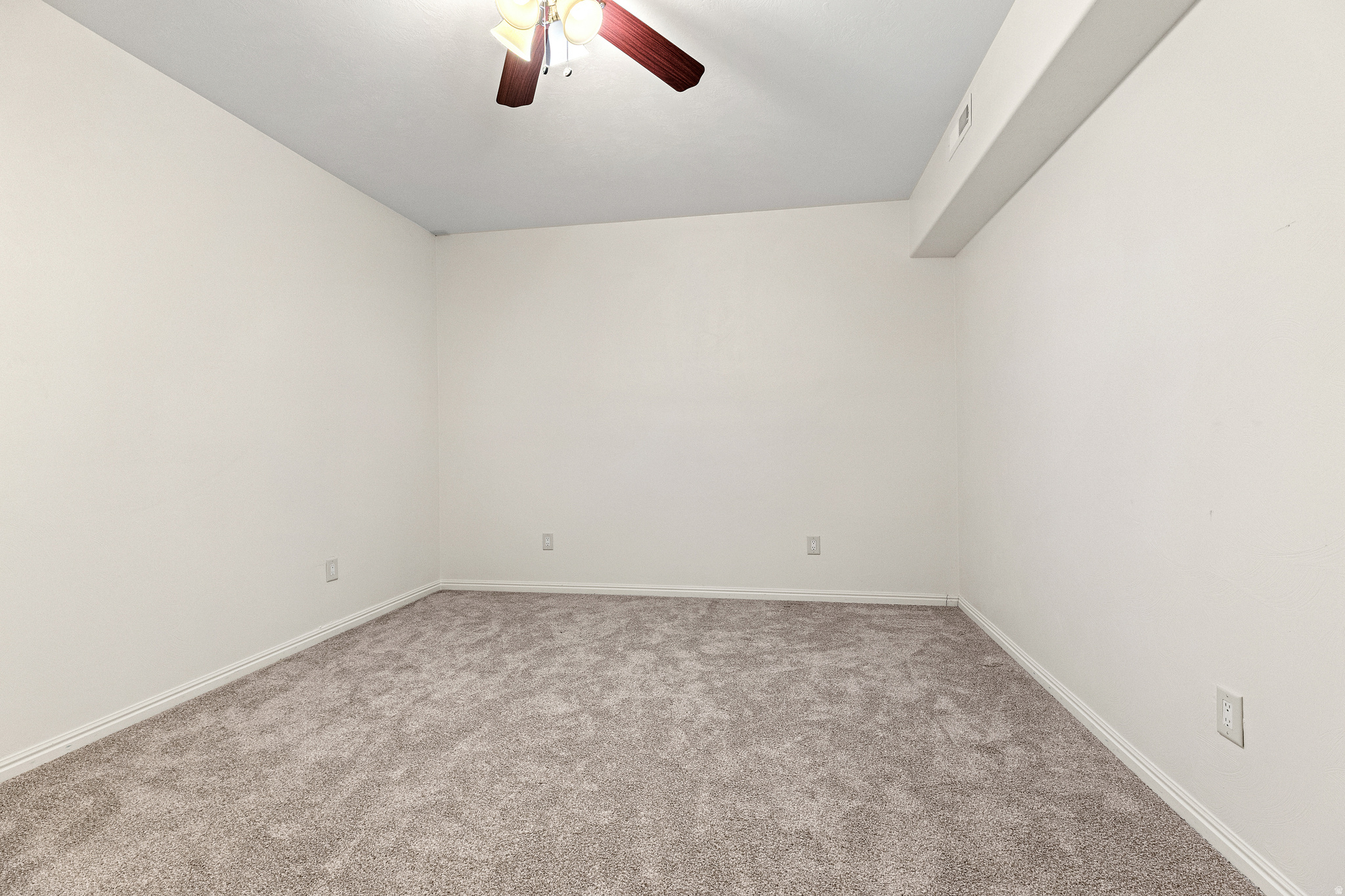 RIDGEPOINTE - Residential