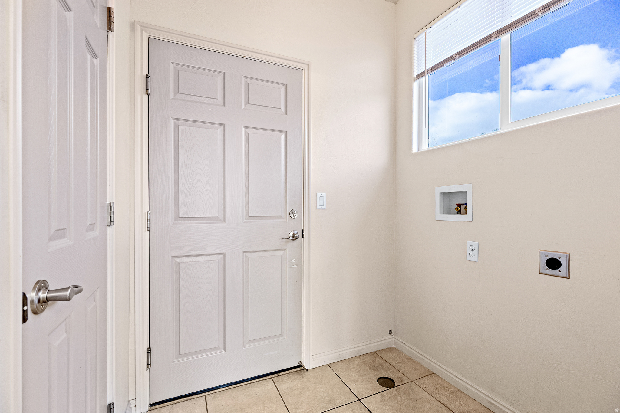 RIDGEPOINTE - Residential