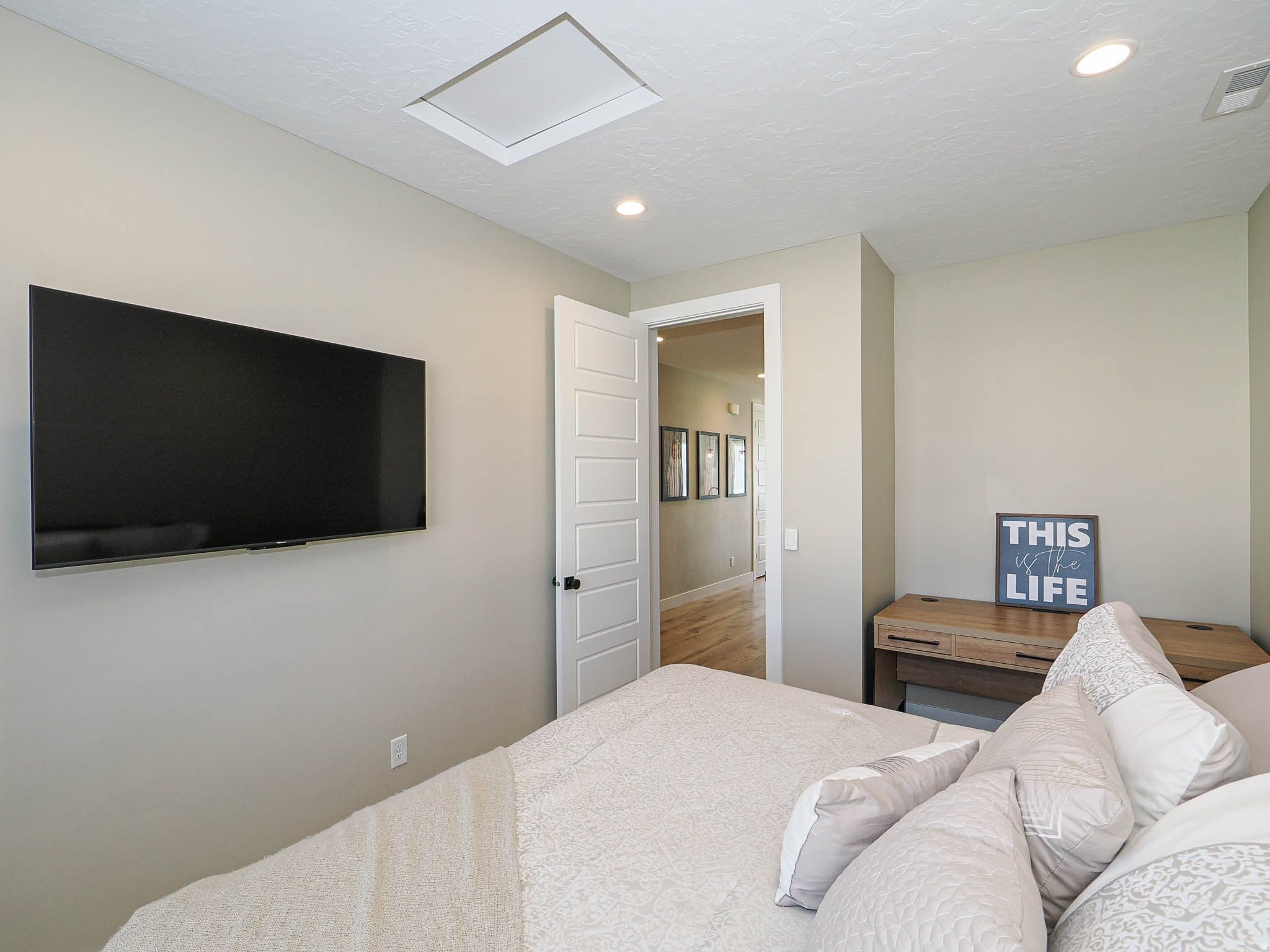 PACIFIC SPRINGS - Residential