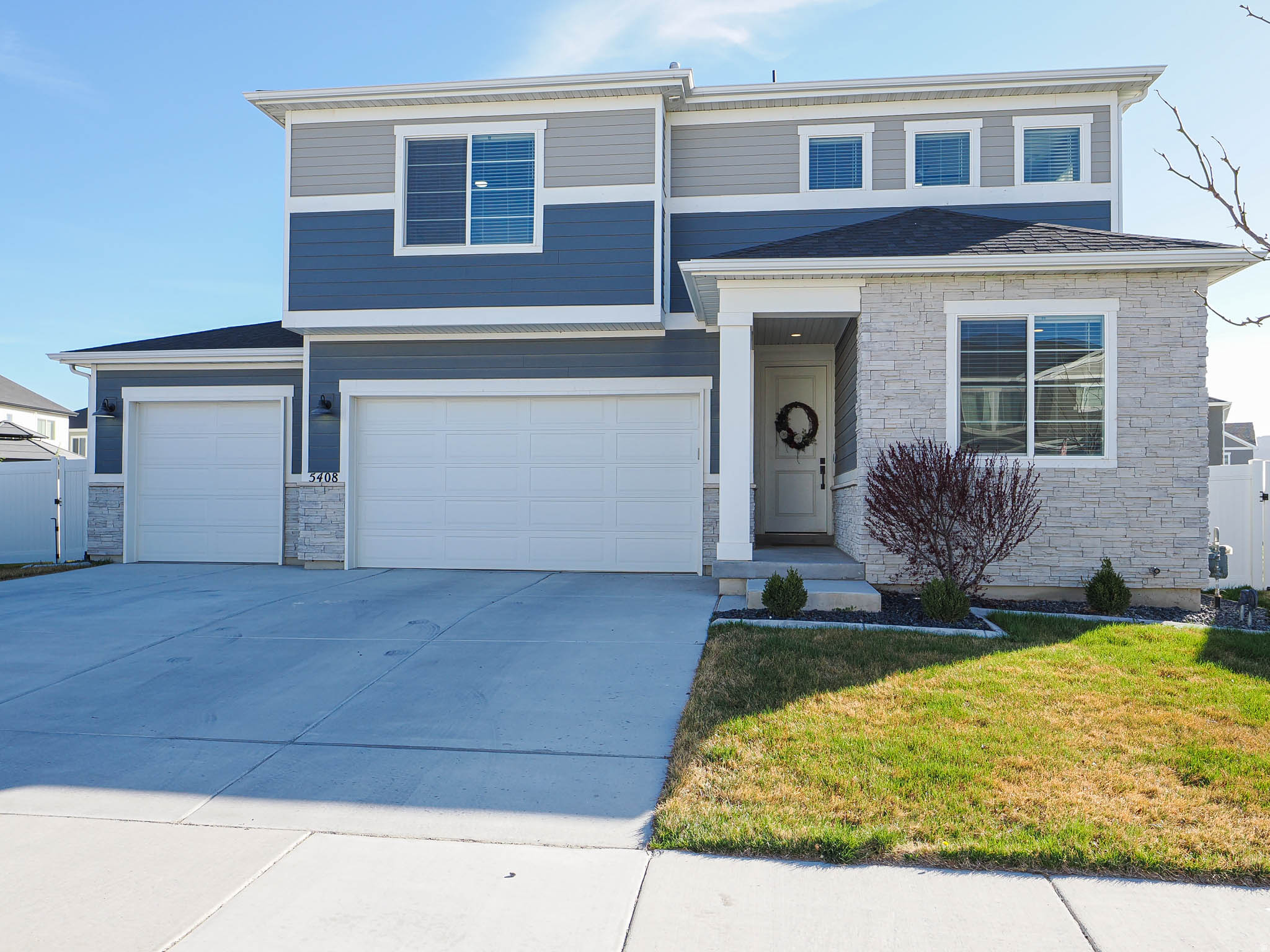 PACIFIC SPRINGS - Residential