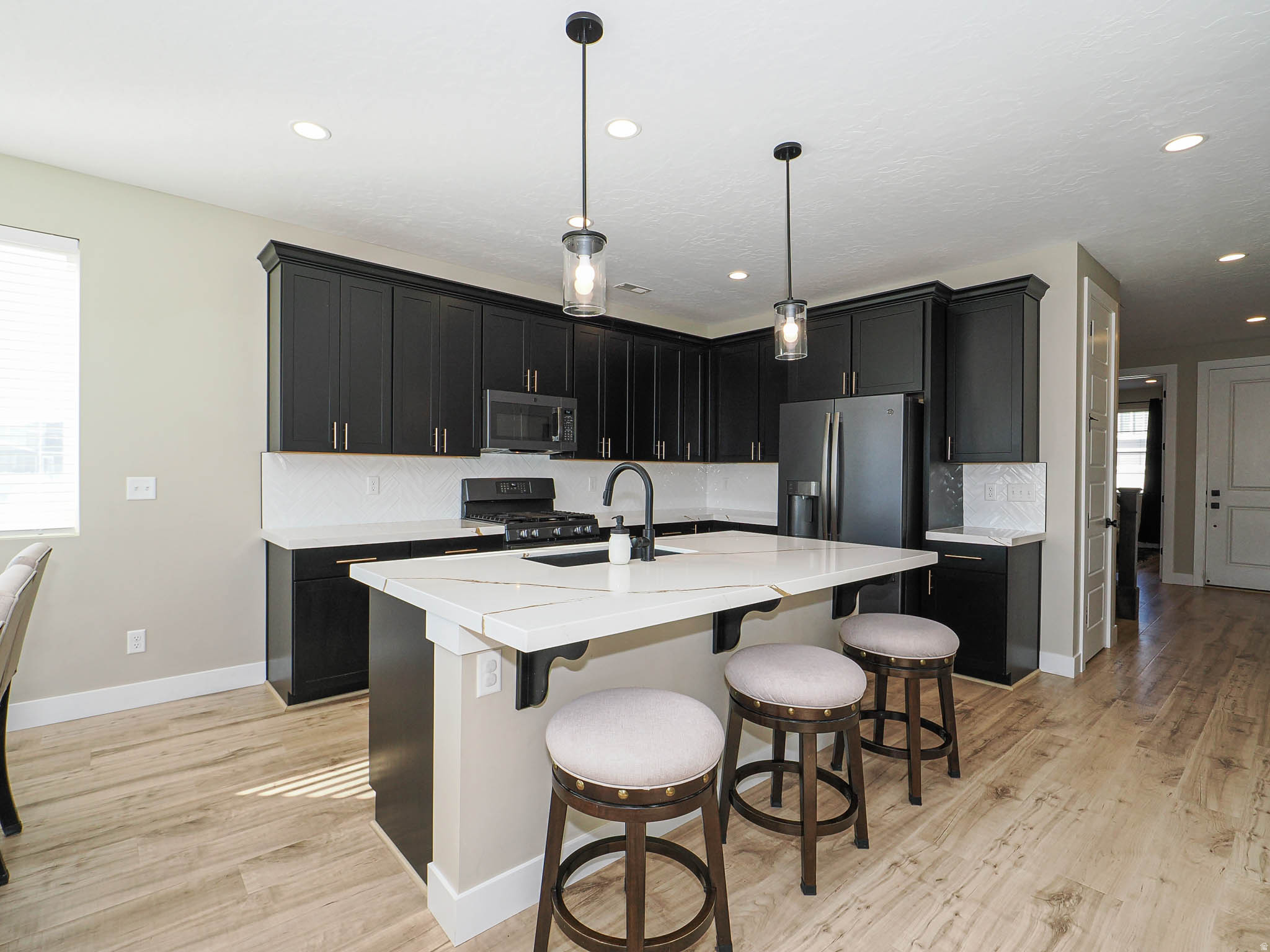 PACIFIC SPRINGS - Residential