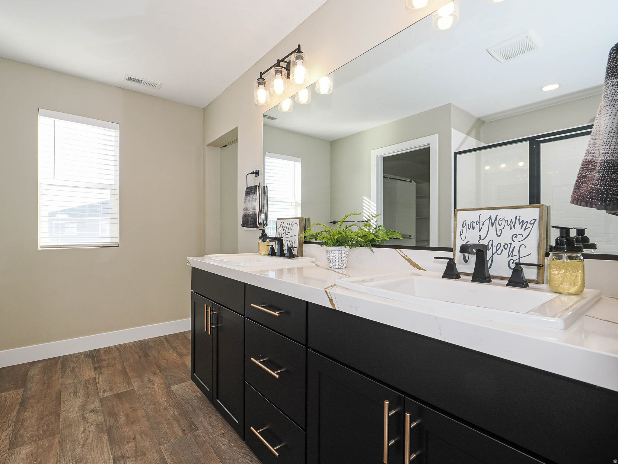 PACIFIC SPRINGS - Residential