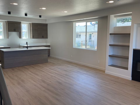Tiny photo for 73 W 400 S, Santaquin, UT 84655 (MLS # 2186918)