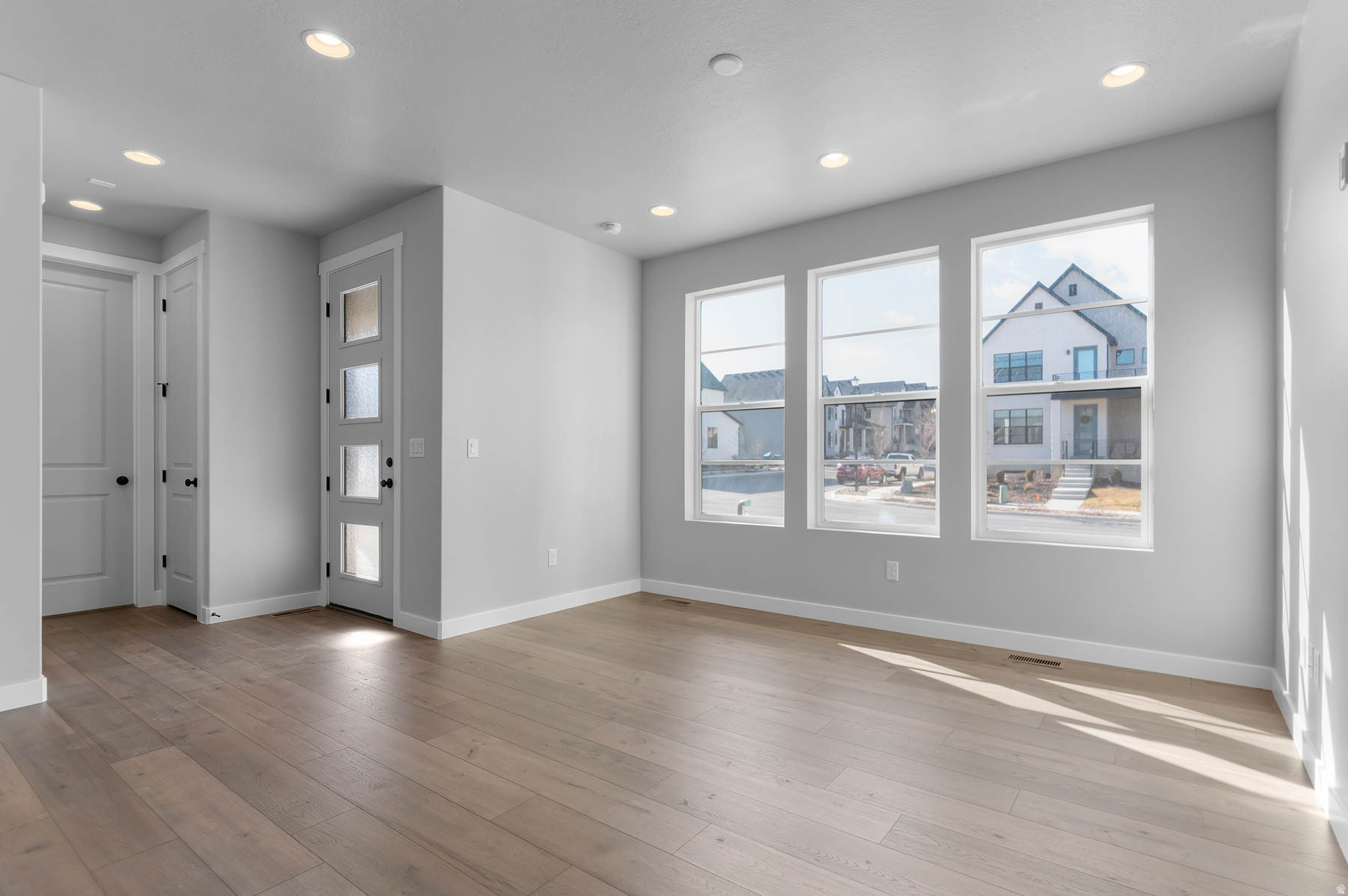 HOLBROOK SCANDIA COTTAGES 406B - Residential