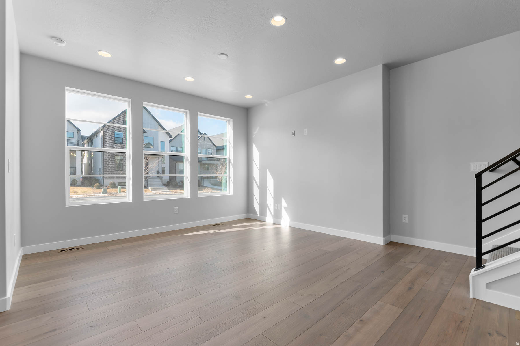 HOLBROOK SCANDIA COTTAGES 406B - Residential