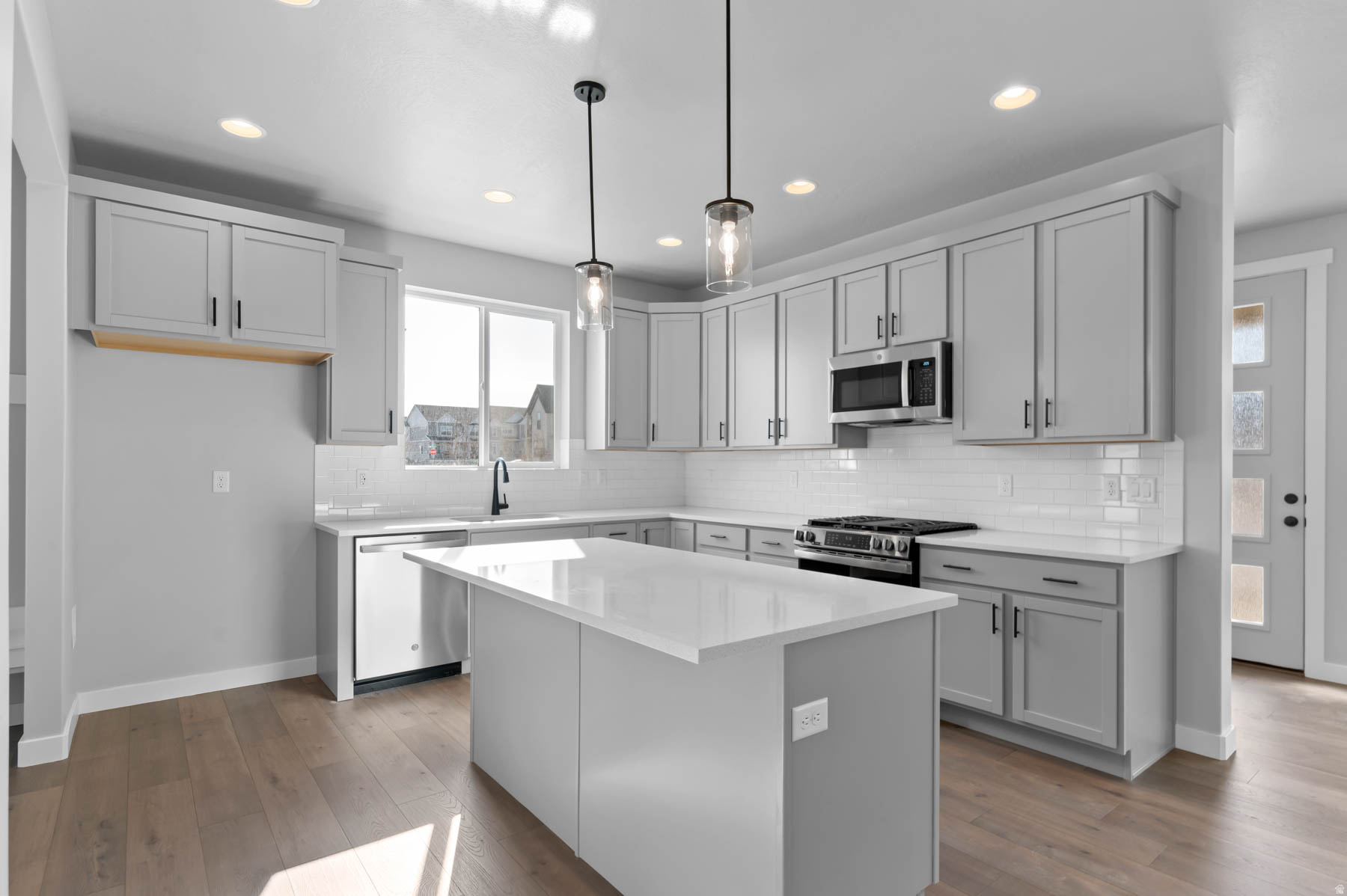 HOLBROOK SCANDIA COTTAGES 406B - Residential