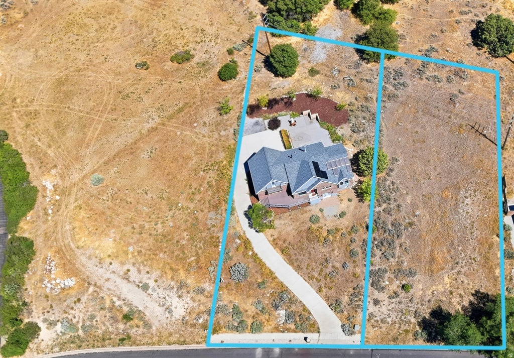 Photo of 1164 CIRCLE VIEW DR #16, Logan, UT 84341 (MLS # 2181912)
