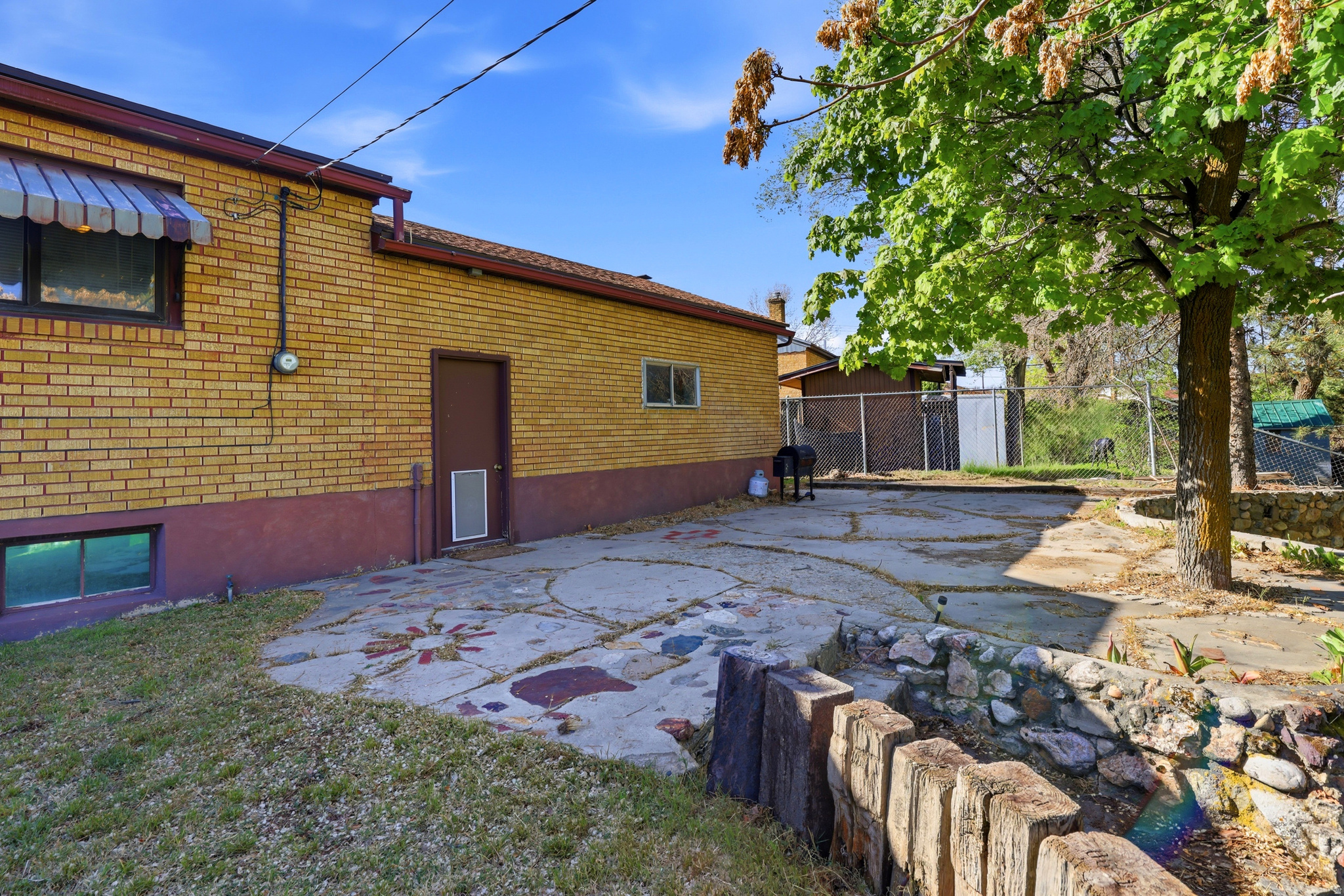 HAL-VERN - Residential