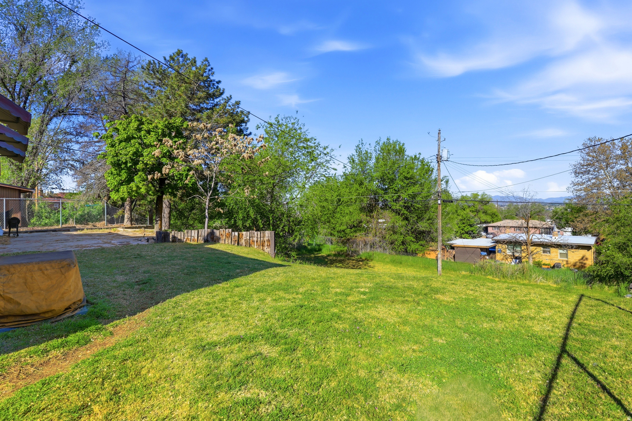 HAL-VERN - Residential