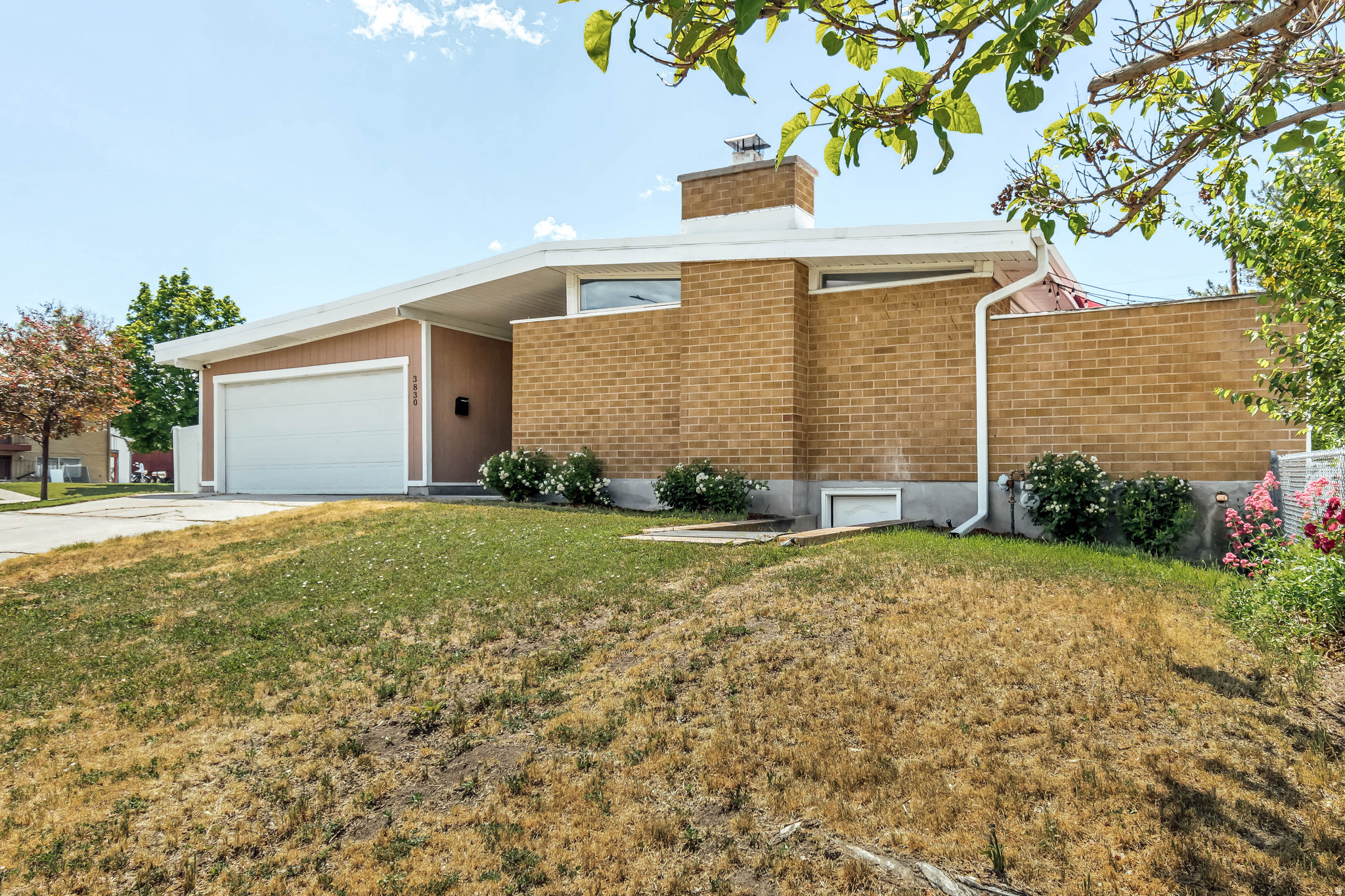MEADOWS - Residential