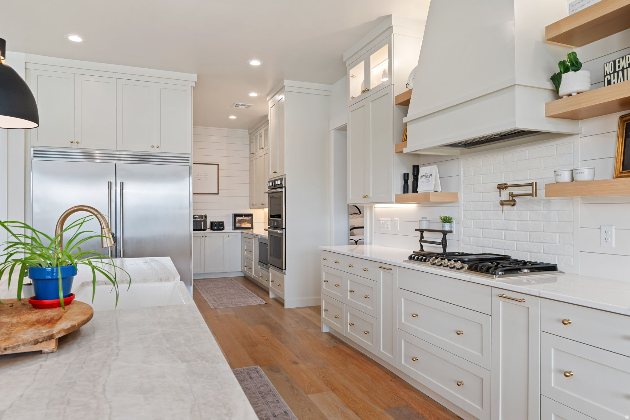 BLUE HERON ESTATES - Residential