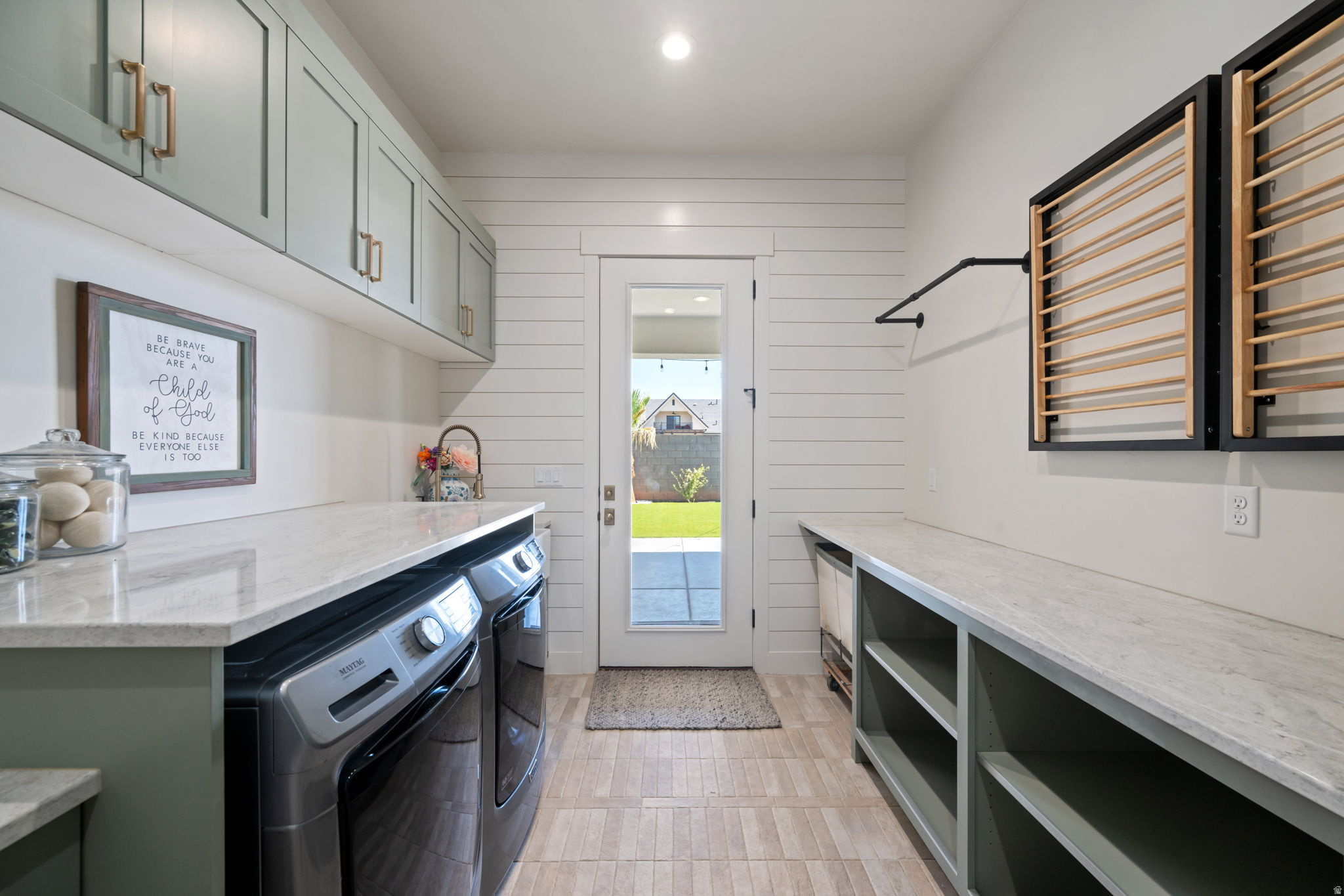 BLUE HERON ESTATES - Residential