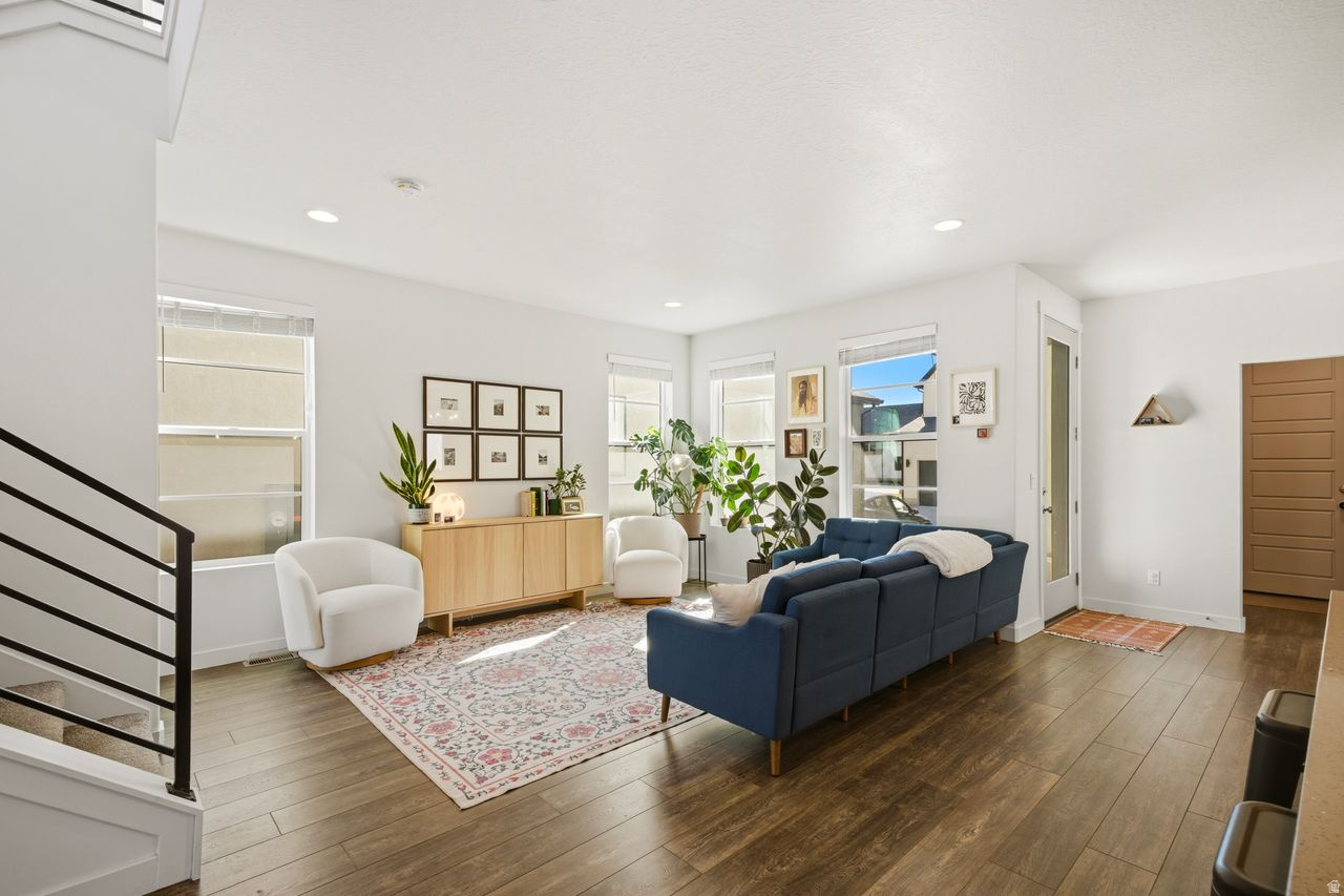 HOLBROOK SCANDIA COTTAGES - Residential