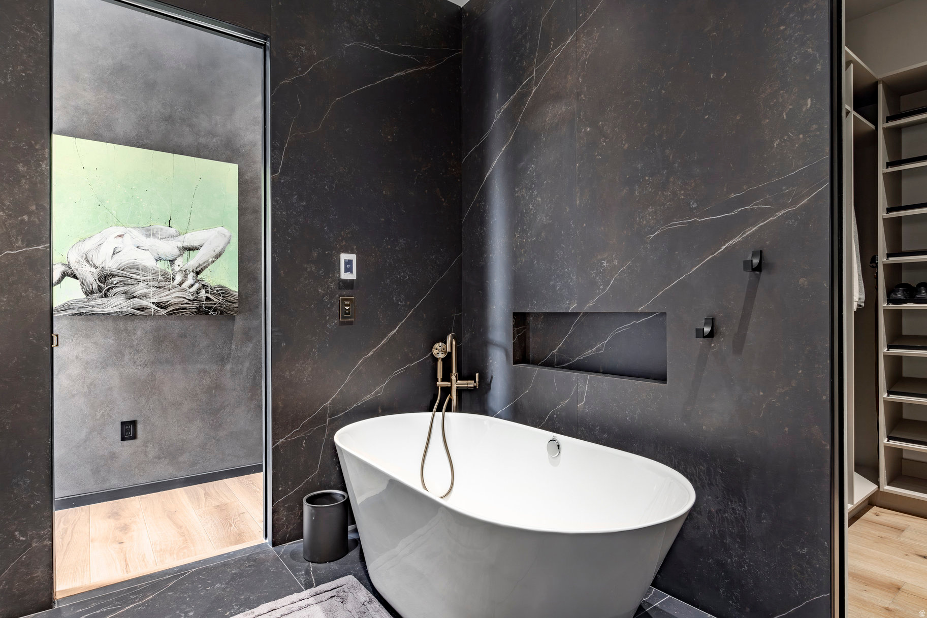 HOLLADAY HILLS - Residential