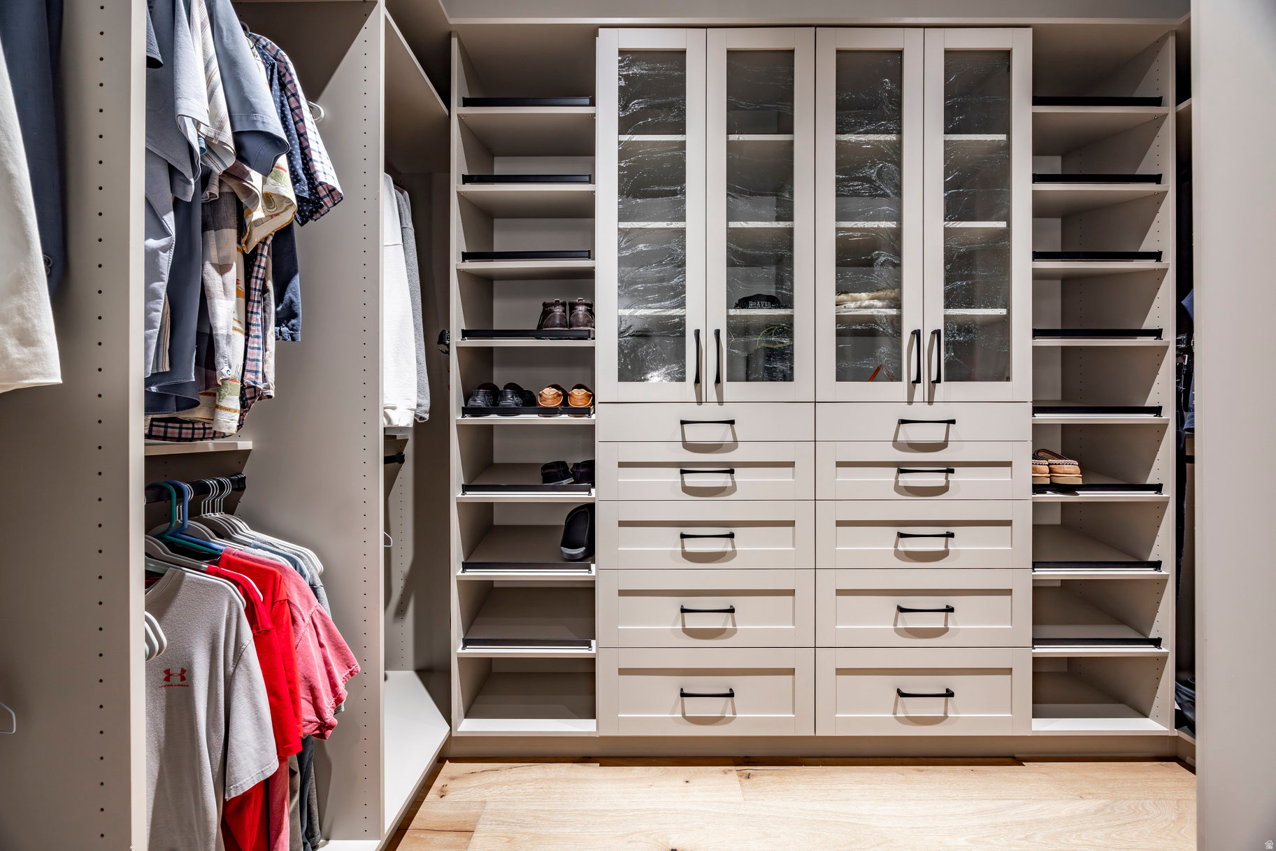 HOLLADAY HILLS - Residential