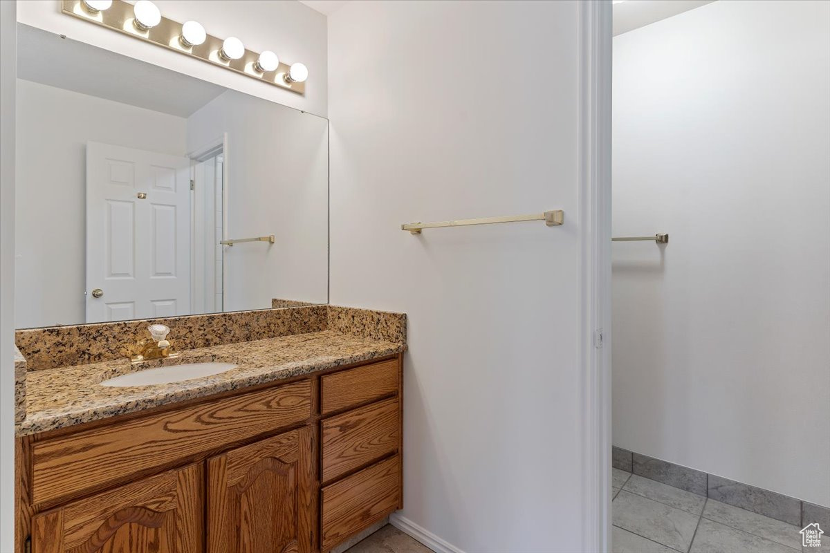 CHIMNEY HILL - Residential Income