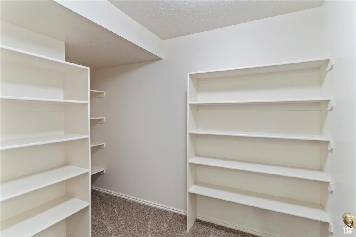 CHIMNEY HILL - Residential Income