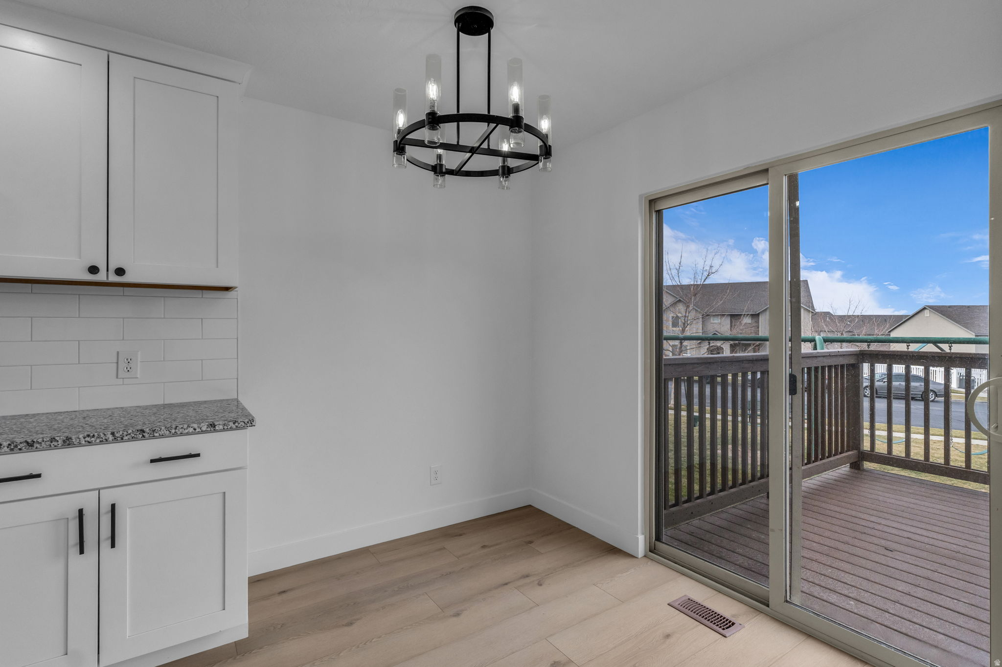 WHISPERING WILLOWS - Residential