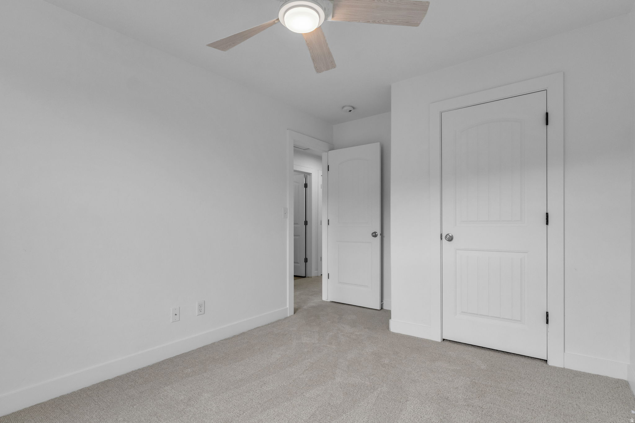 WHISPERING WILLOWS - Residential