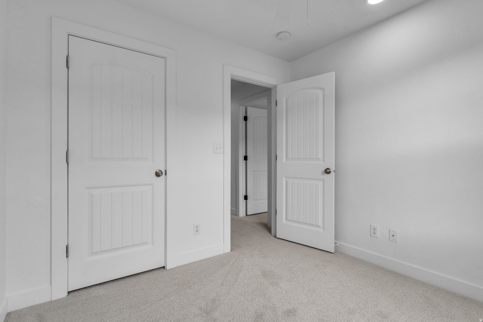 WHISPERING WILLOWS - Residential