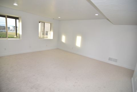 Tiny photo for 1213 N FIREFLY Dr, Spanish Fork, UT 84660 (MLS # 2126262)