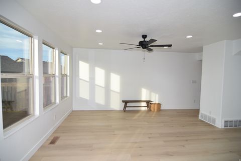 Tiny photo for 1213 N FIREFLY Dr, Spanish Fork, UT 84660 (MLS # 2126262)