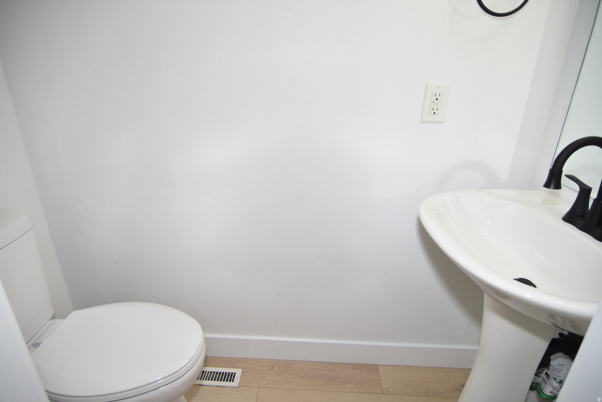 WHISPERING WILLOWS - Residential