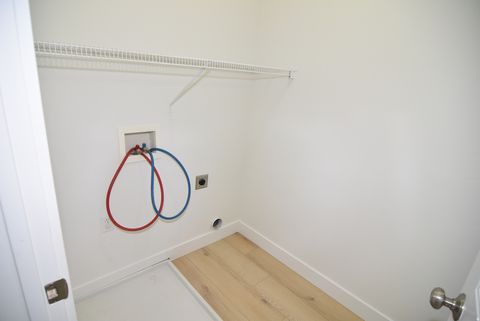 Tiny photo for 1213 N FIREFLY Dr, Spanish Fork, UT 84660 (MLS # 2126262)