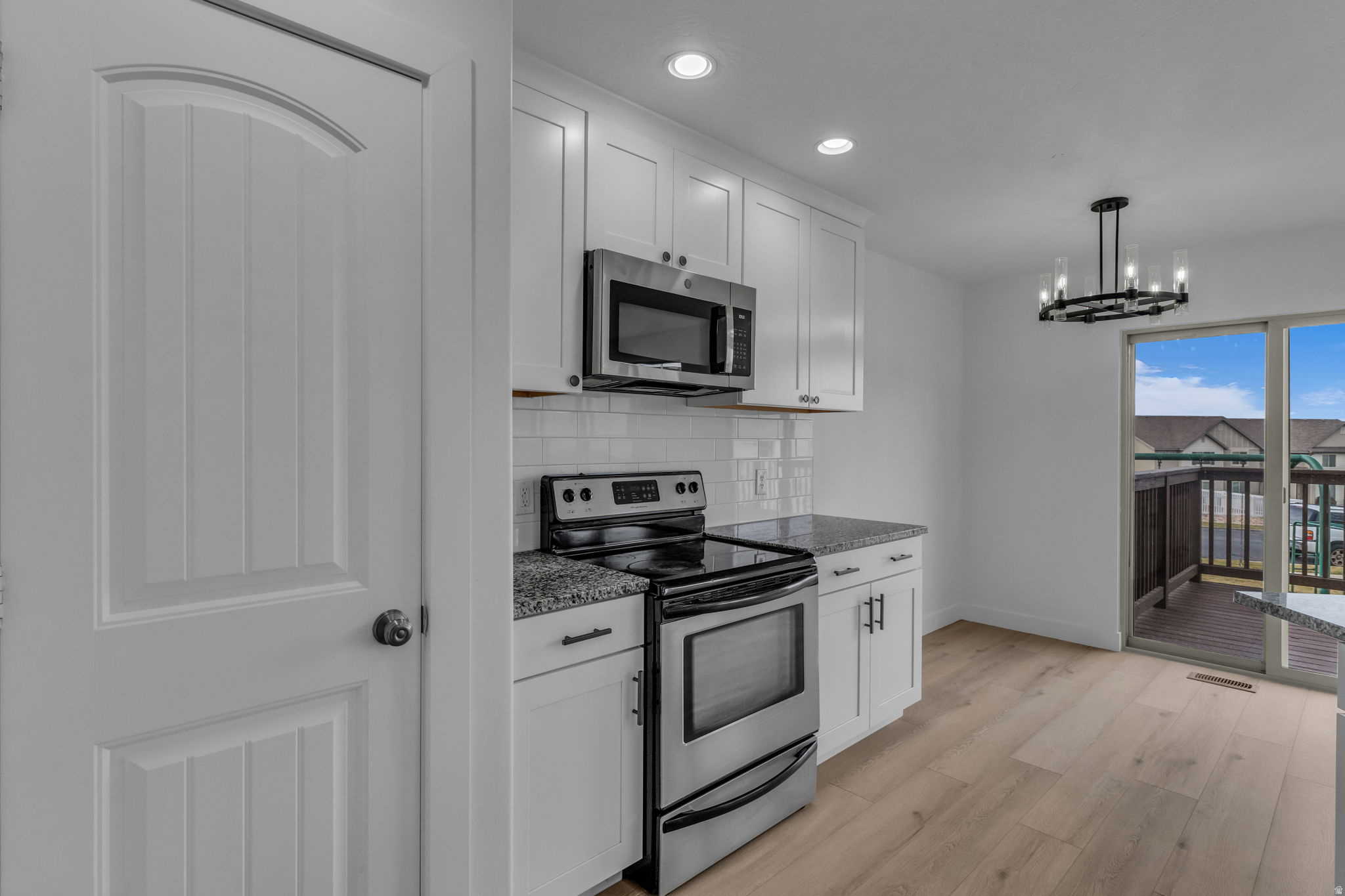 WHISPERING WILLOWS - Residential