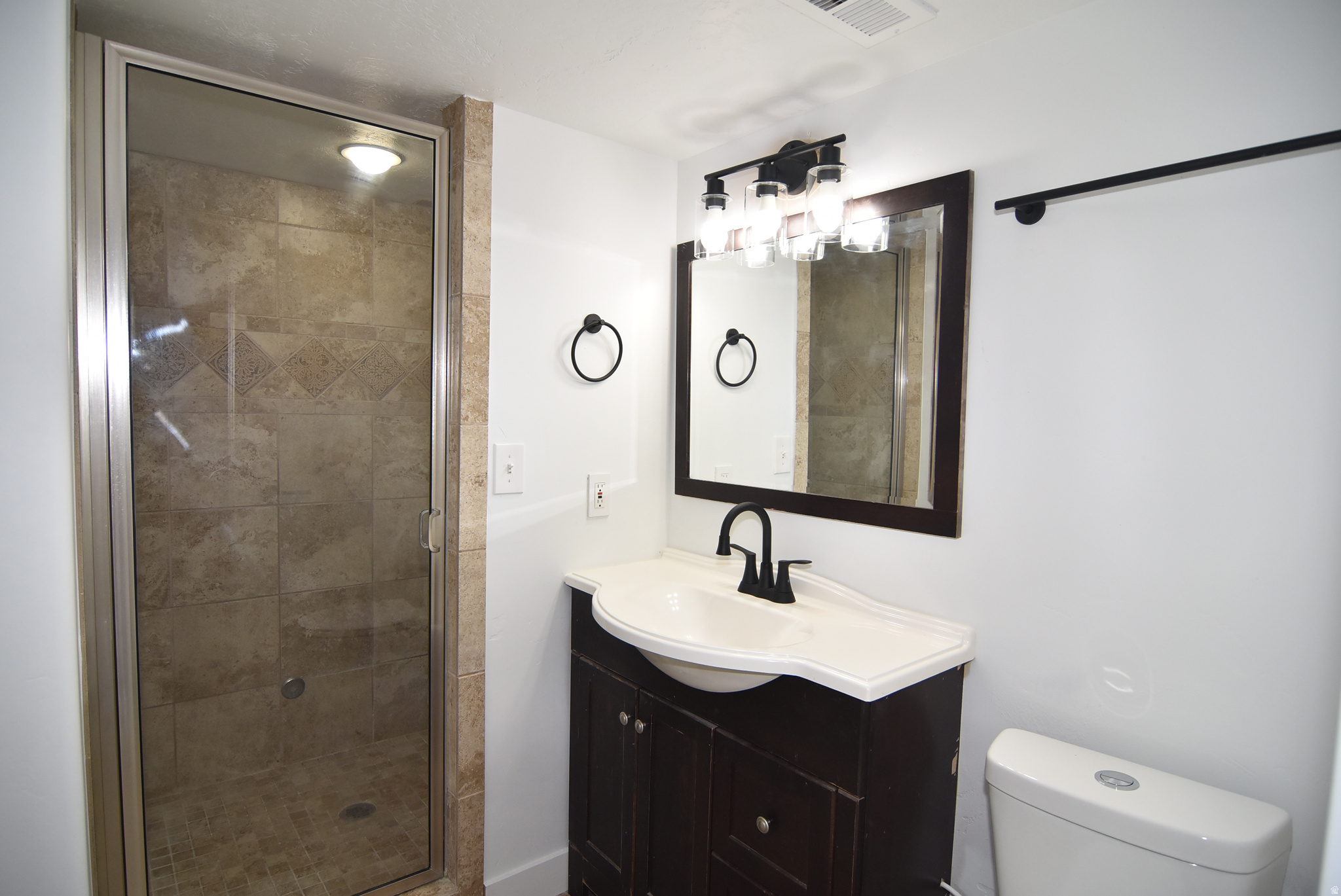 WHISPERING WILLOWS - Residential