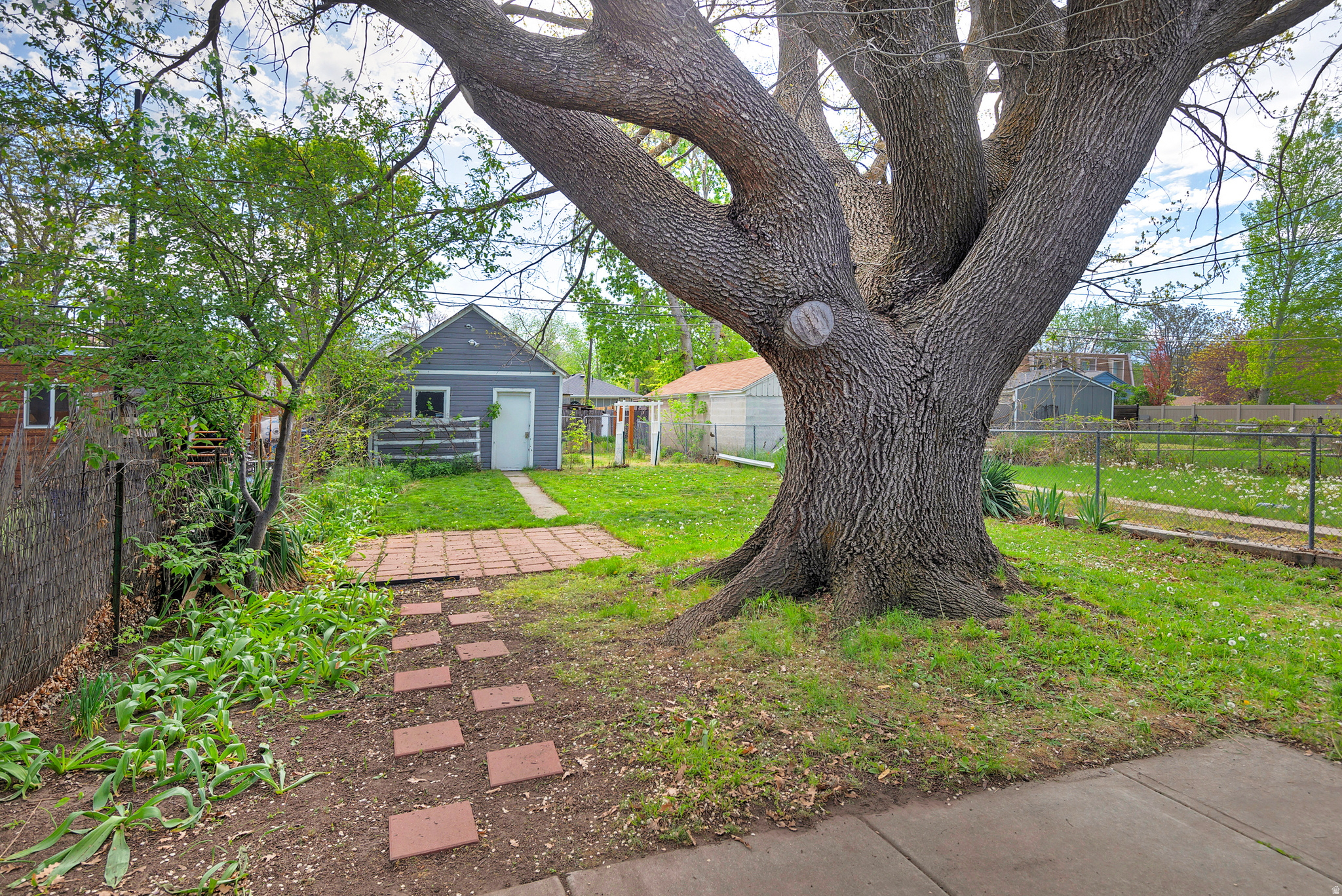 VILLA PARK - Residential