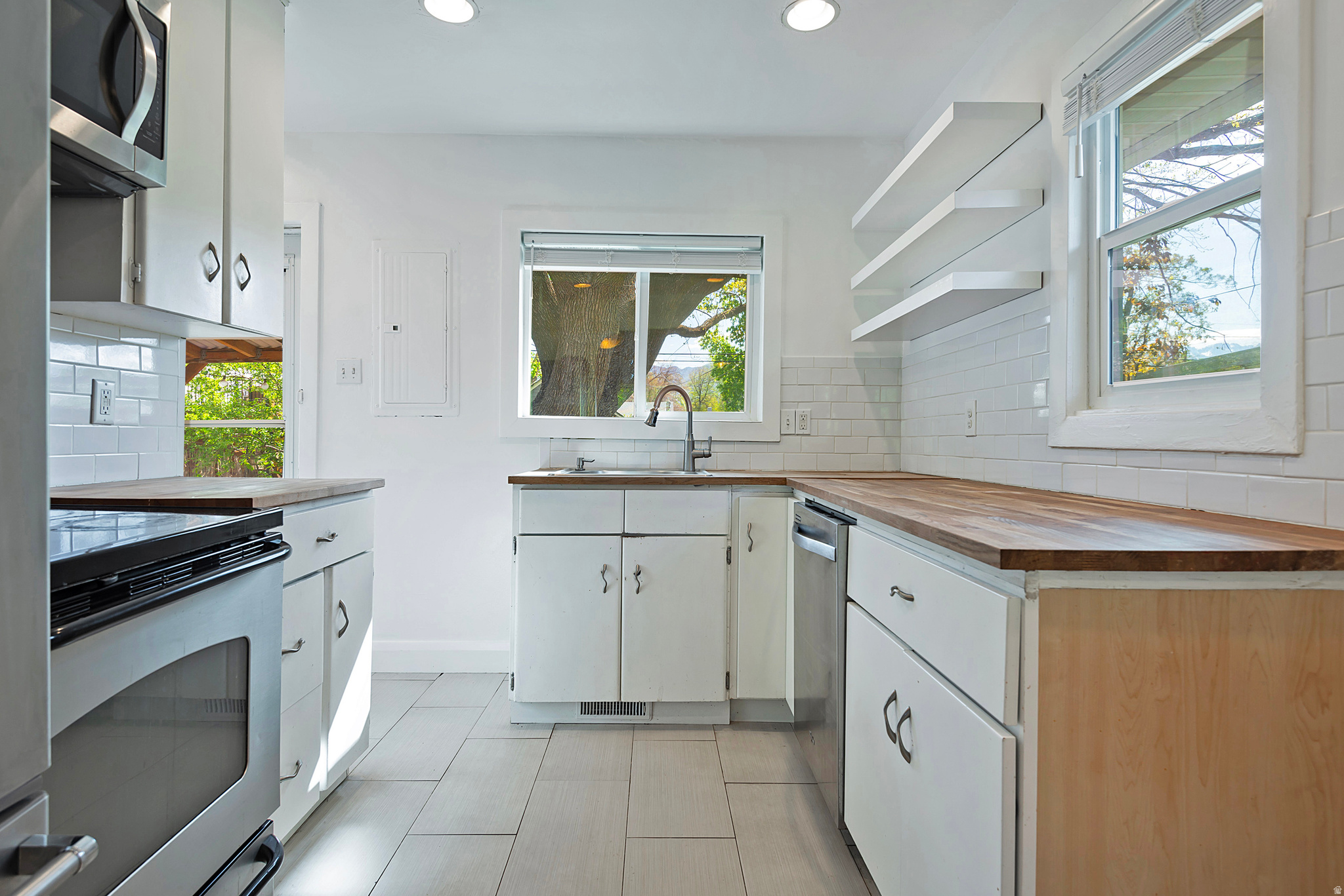 VILLA PARK - Residential