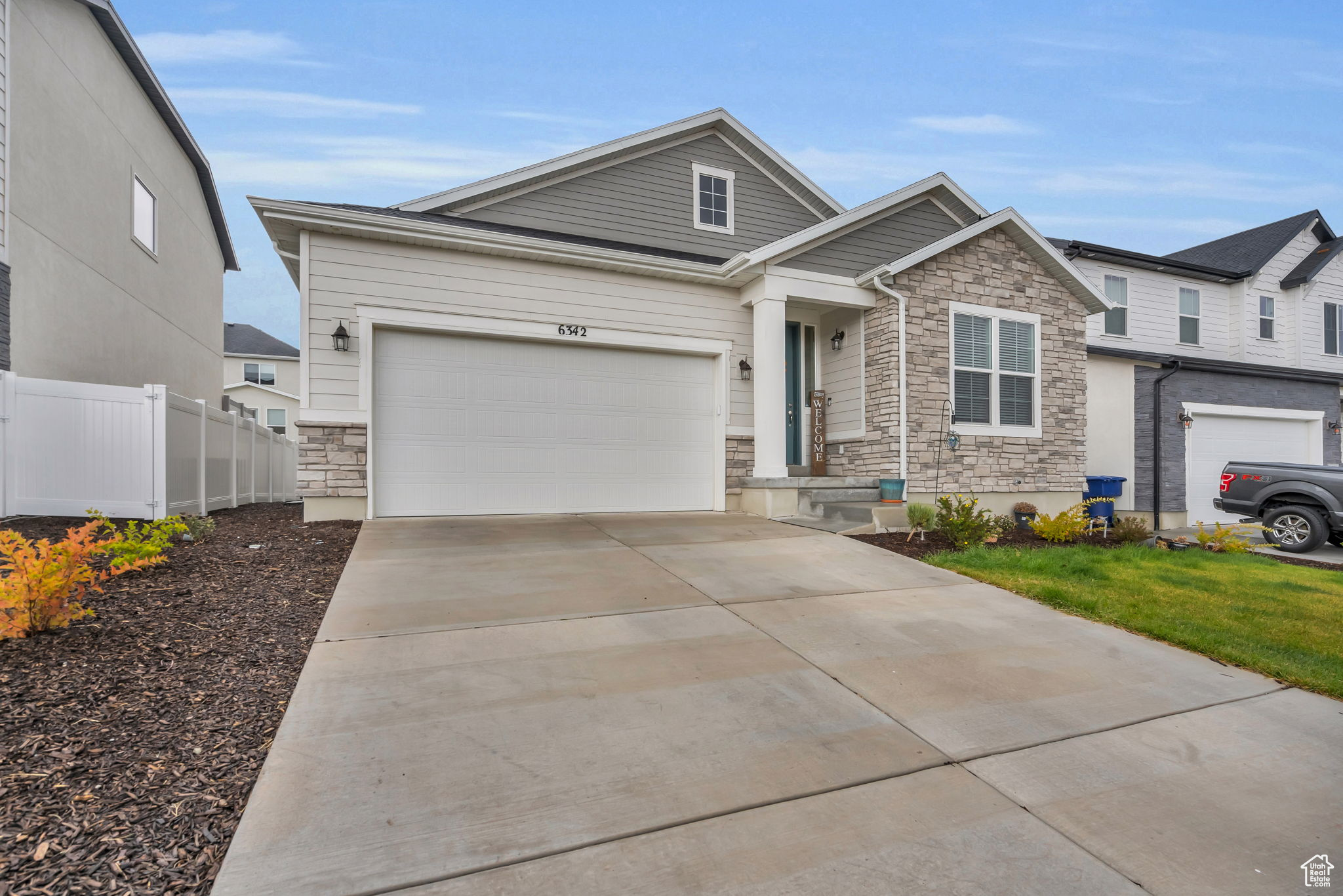 6342 W Elk Refuge Way, Herriman, Utah image 2
